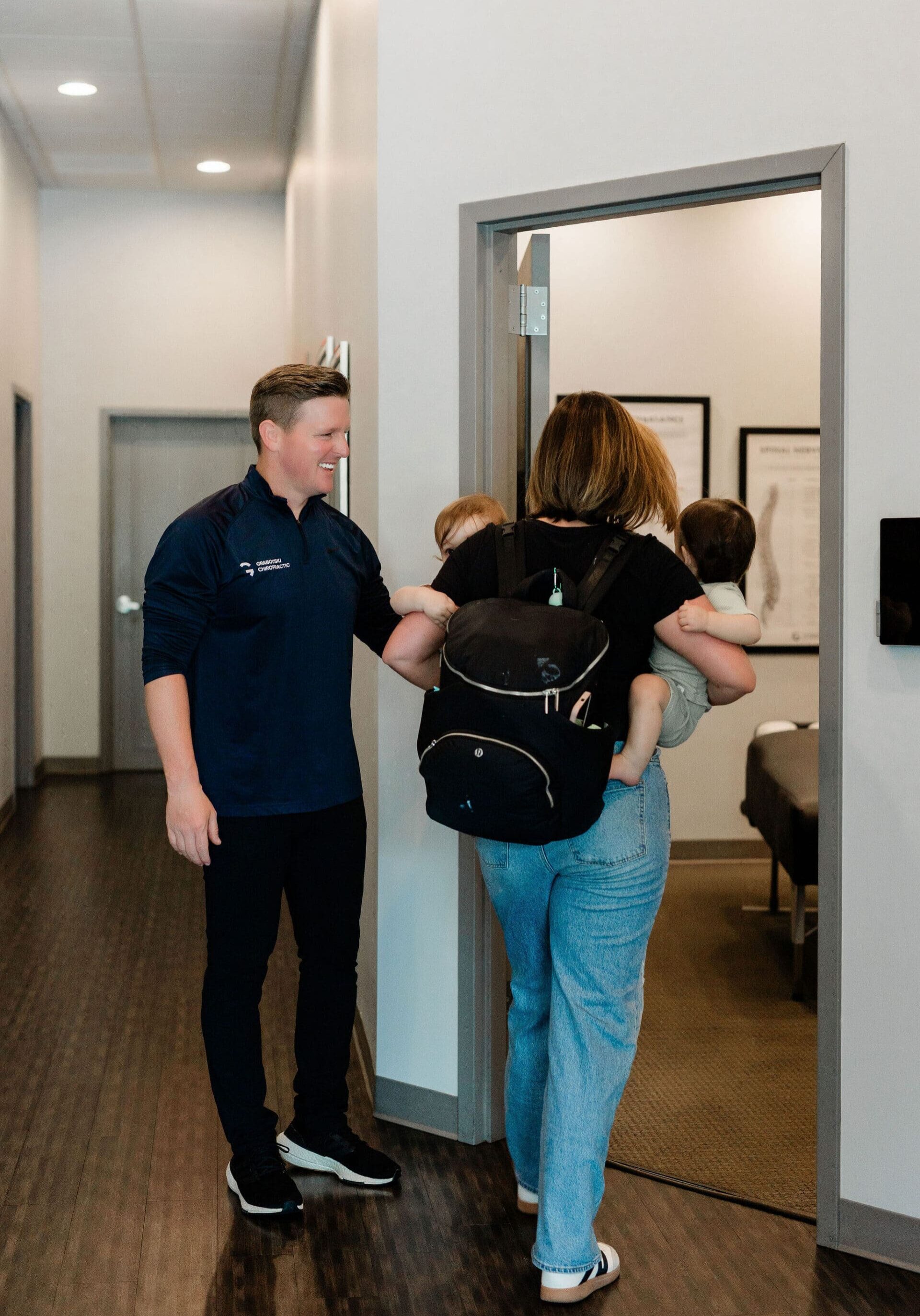 uwp-5201 Family Chiropractor in Overland Park, KS